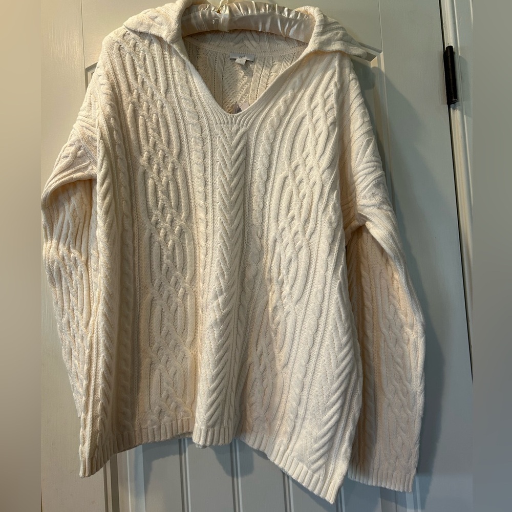NWT cream cable sweater